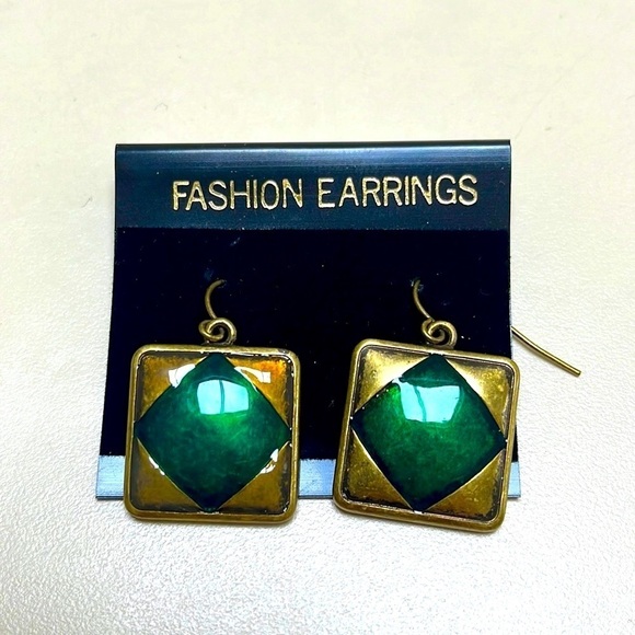 👋 3/$15 DANGLING FASHION EARRINGS - Picture 2 of 2